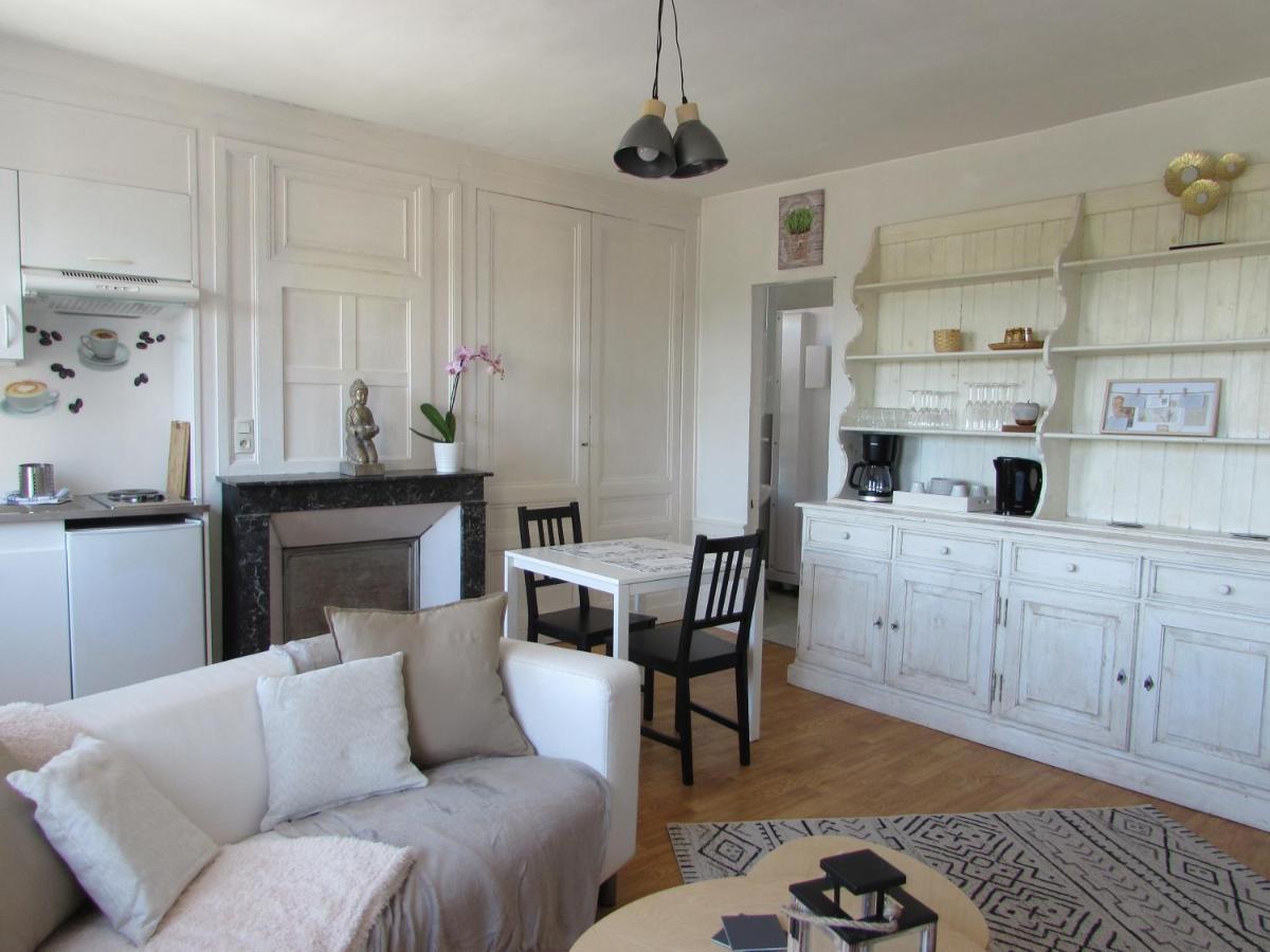Les Gites De Claire Honfleur Exterior photo