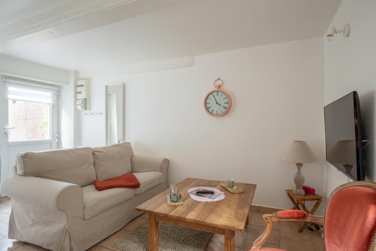 Les Gites De Claire Honfleur Exterior photo